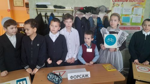Учащиеся Альметьевской школы изучили «Азбуку дорог»