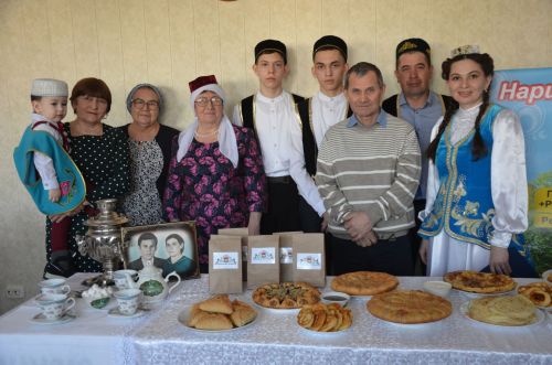 Наримановларга өчпочмак пешерү серләрен әбиләре өйрәткән