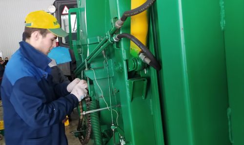 Сарманда яшь профессионаллар осталыкларын күрсәтәләр