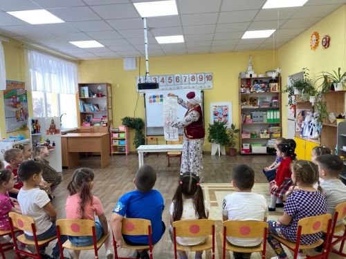 «Ак калфак»лылар «Ләйсән» балалар баечасында очрашу оештырды