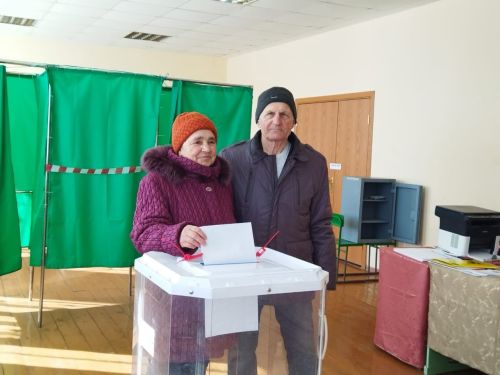 Иске Кәшер участогына машина отарга теләүчеләр иртәннән үк килә башладылар
