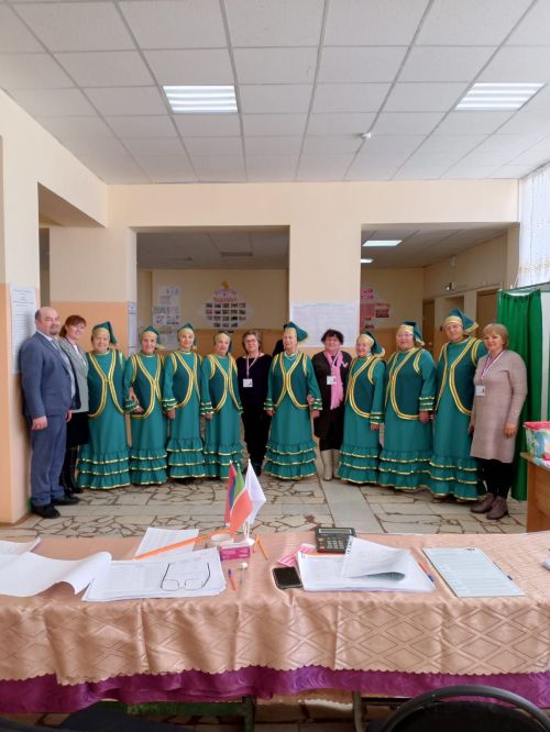 Александровкада ансамбль белән сайлыйлар