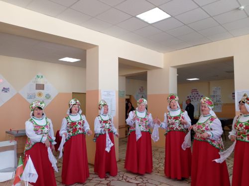 Александровкада ансамбль белән сайлыйлар