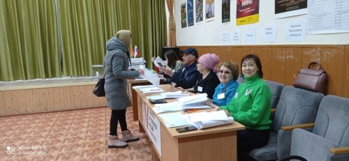Сайлау участоклары бүген көнне уртача 56 процент белән башладылар