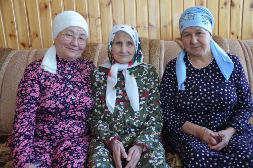 Мөнирә апаның 95 яшьлек юбилее икеләтә истәлекле