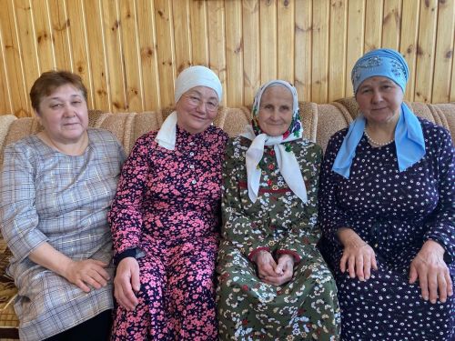 Мөнирә апаның 95 яшьлек юбилее икеләтә истәлекле