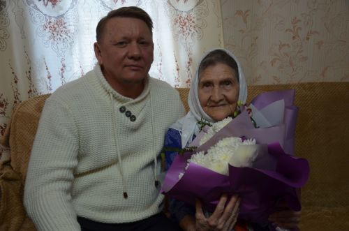 Хезмәт ветераны Нурсинә Шәяхмәт кызына 90 яшь тулды