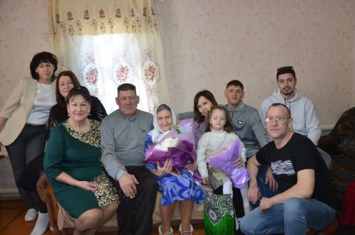 Хезмәт ветераны Нурсинә Шәяхмәт кызына 90 яшь тулды