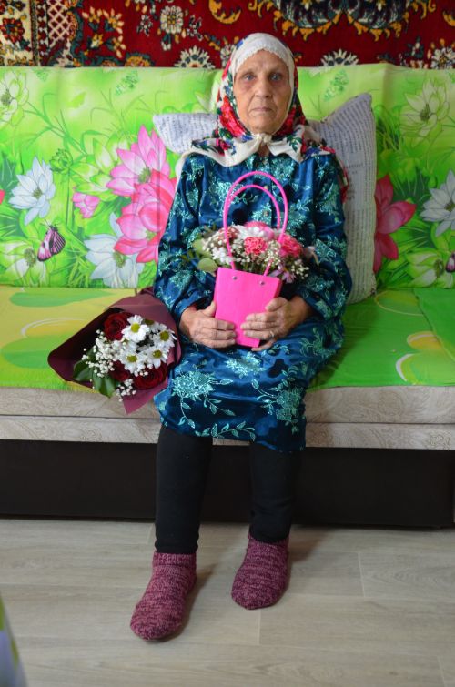 Ветеран гомер бәйрәмен әйбәт хәтер, ачык зиһен белән каршылый +ВИДЕО