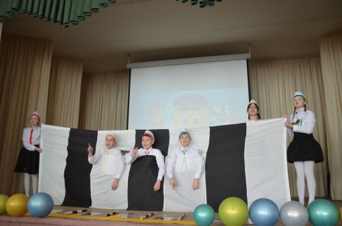 Сарман урта мәктәбе командасы агитбригадалар бәйгесендә җиңде