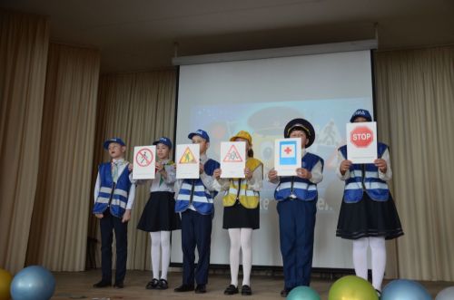 Сарман урта мәктәбе командасы агитбригадалар бәйгесендә җиңде