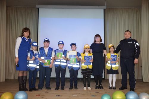 Сарман урта мәктәбе командасы агитбригадалар бәйгесендә җиңде