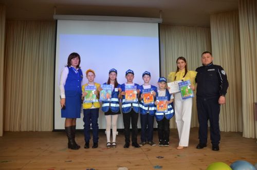Сарман урта мәктәбе командасы агитбригадалар бәйгесендә җиңде