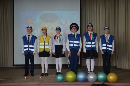 Сарман урта мәктәбе командасы агитбригадалар бәйгесендә җиңде