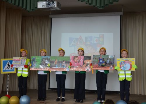 Сарман урта мәктәбе командасы агитбригадалар бәйгесендә җиңде