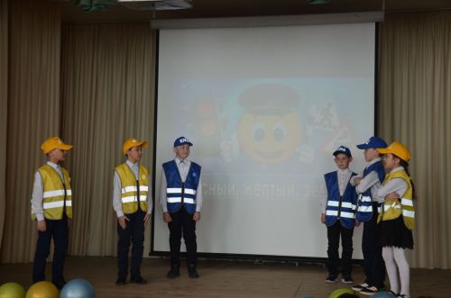 Сарман урта мәктәбе командасы агитбригадалар бәйгесендә җиңде