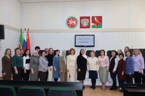 Районда Ана һәм бала, йөклелек мәсьәләләре буенча түгәрәк өстәл үткәрелде