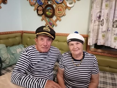 Яхшыбайда яшәүче Сагындыковлар гаиләсе алтын туйларын билгеләп үтте