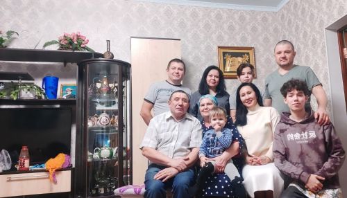 Яхшыбайда яшәүче Сагындыковлар гаиләсе алтын туйларын билгеләп үтте