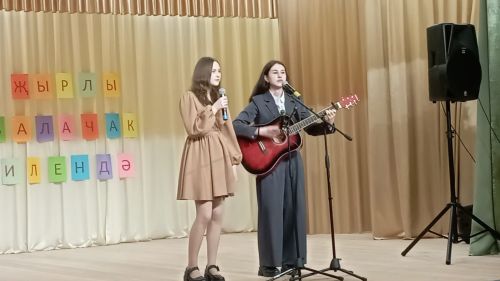 Азалакта яшь сәнгать осталары ярыштылар