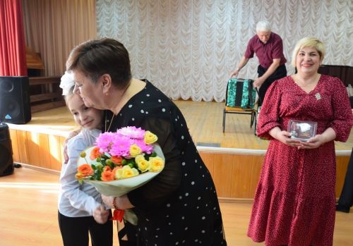 Җәлил кызы Элина яңа баянлы булды