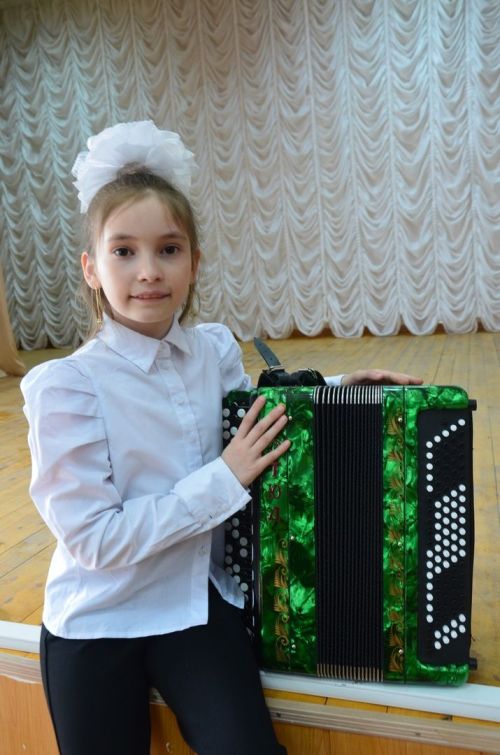 Җәлил кызы Элина яңа баянлы булды