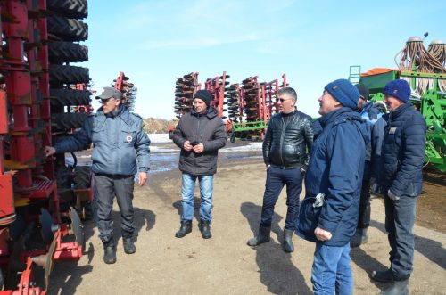 В районе определили готовность агропромышленных комплексов к весенне-полевым работам