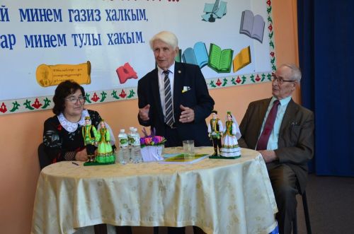 Иске Кәшер мәктәбе кунаклар кабул итте