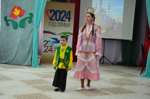 Районның татар малае белән татар кызчыгы ачыкландылар