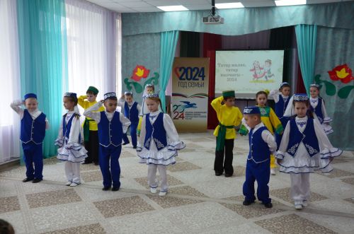 Районның татар малае белән татар кызчыгы ачыкландылар