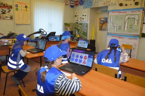 В Сарманово соревновались лучшие юные инспекторы движения