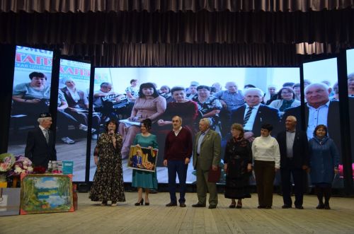 Олпат шәхесебез Дамир Гарифуллинның 85 яшьлеген бәйрәм иттеләр