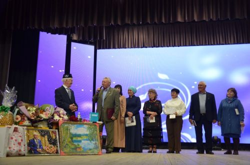 Олпат шәхесебез Дамир Гарифуллинның 85 яшьлеген бәйрәм иттеләр