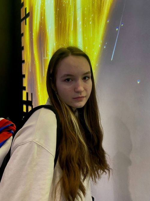 Беренче санлы Җәлил урта мәктәбе укучысы киләчәген ничек күзаллый?