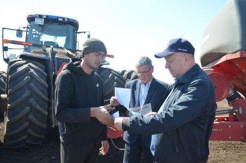 В районе наградили передовиков посева