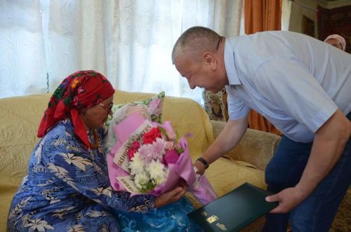 Район легендасына 105 яшь тулды
