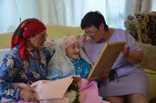 Район легендасына 105 яшь тулды