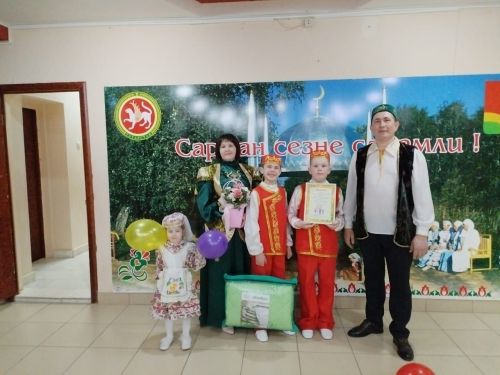 Сарайлыдан Мөхәммәтовлар җырларга да, көрәшергә дә вакыт табалар