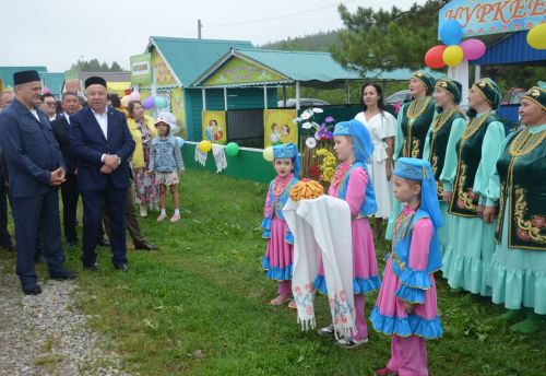 Сабан туе кунаклар каршылаудан башланды