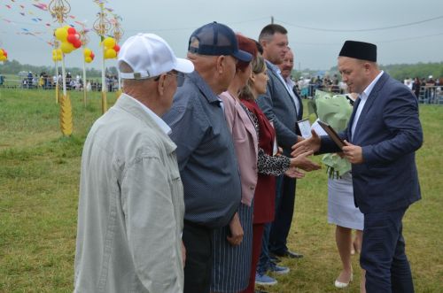 Сабантуй бүләкләргә мул булды