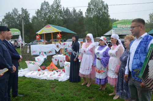 Сабан туе кунаклар каршылаудан башланды
