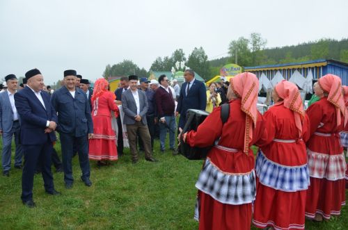 Сабан туе кунаклар каршылаудан башланды
