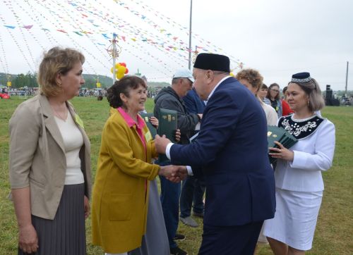Сабантуй бүләкләргә мул булды