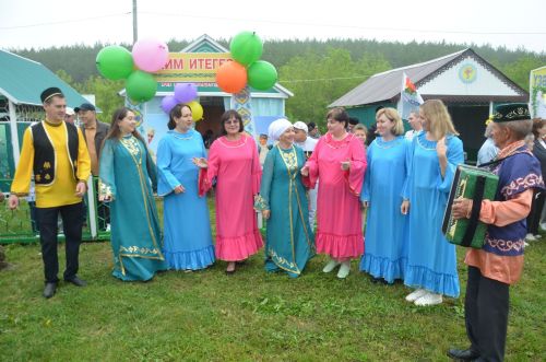 Сабан туе кунаклар каршылаудан башланды