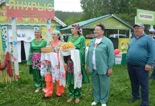 Сабан туе кунаклар каршылаудан башланды