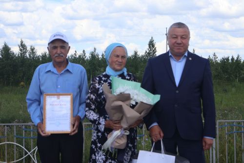 Татар Илеге паркында Гаилә, мәхәббәт һәм тугрылык көненә багышланган чарадан фоторепортаж