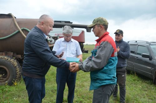 В районе определили передовиков уборки