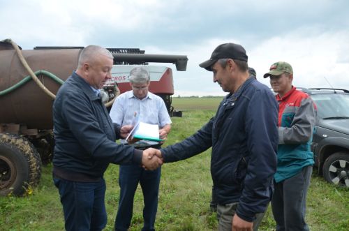 В районе определили передовиков уборки