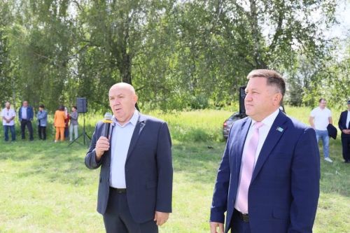 Фоторепортаж с праздничной  программы «Туган авылым – гомер бишегем» посвященная 100-летию деревни Новый Мензелябаш Сармановского района