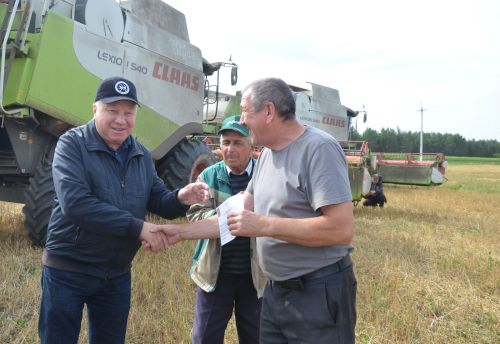 В районе определили передовиков уборки